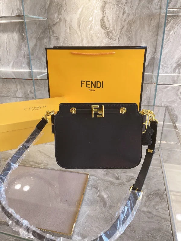 EN   Designer bags by Fendi 238